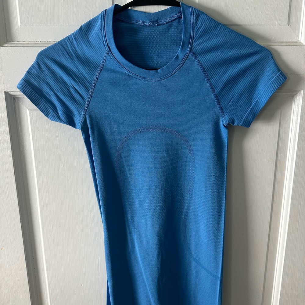 Blue lululemon swiftly tech